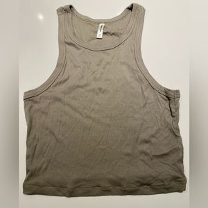 Aritzia Sunday Best Cropped Tank